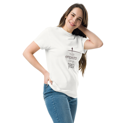 Camiseta "Todo empieza con un paso"